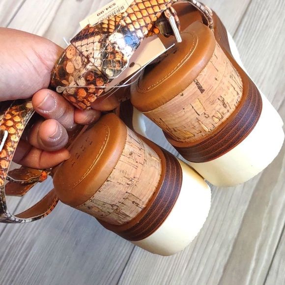 A New Day Abigail Brown Wedge Sandals Size 7.5 - Picture 6 of 8